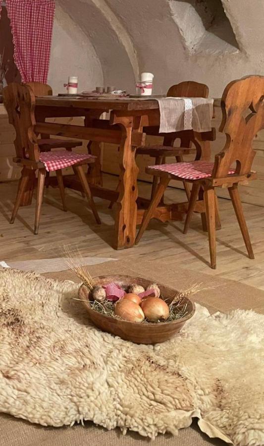 Mija Apartman S Vinnym Sklipkem, Zahradou A Grilem Каёв Экстерьер фото