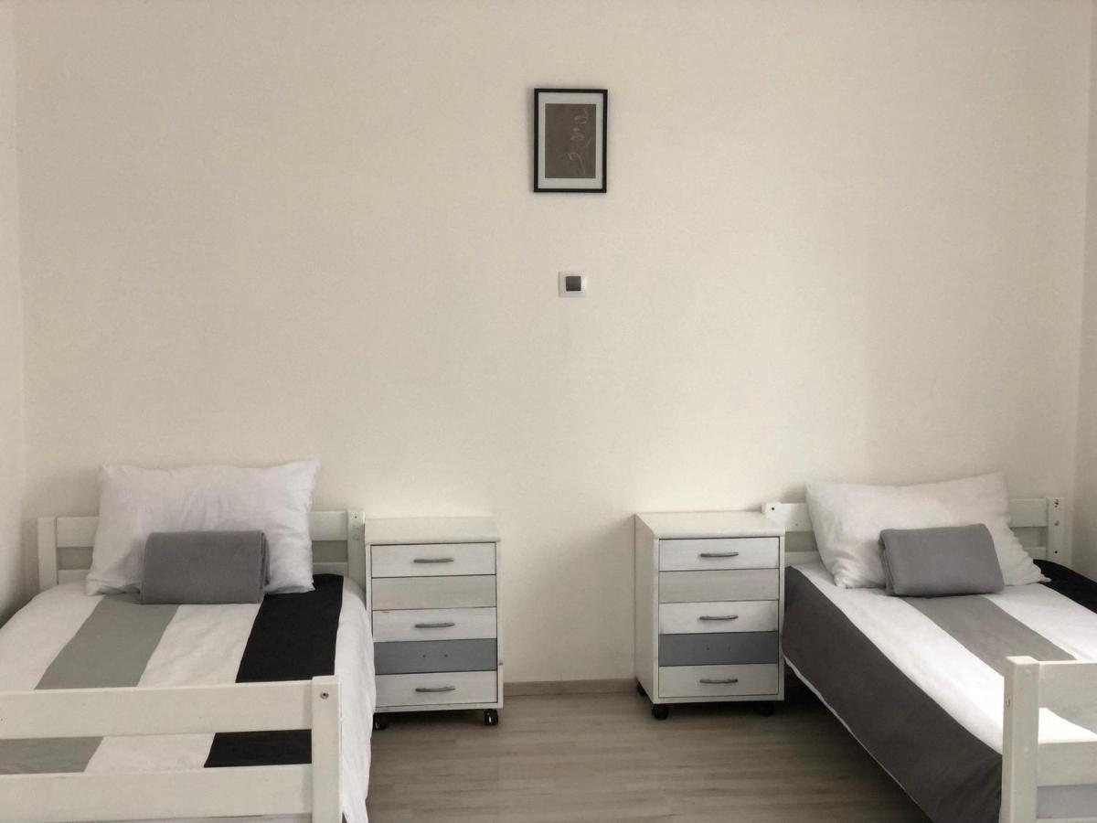 Mija Apartman S Vinnym Sklipkem, Zahradou A Grilem Каёв Экстерьер фото