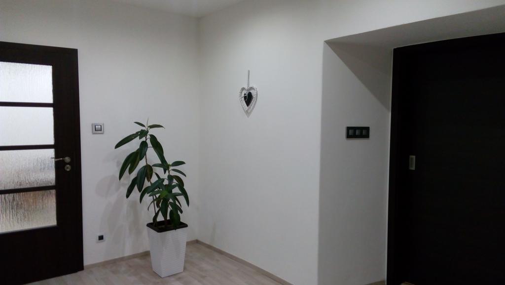 Mija Apartman S Vinnym Sklipkem, Zahradou A Grilem Каёв Экстерьер фото