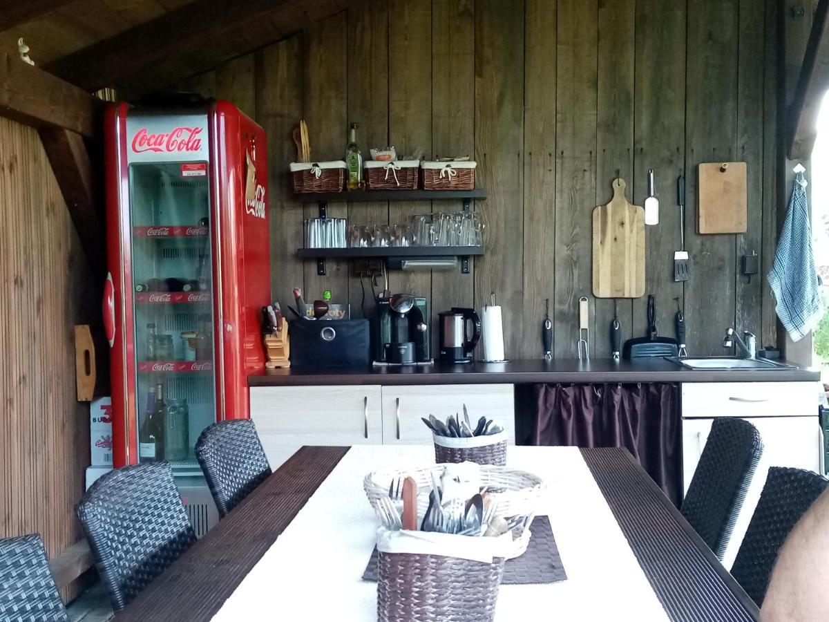 Mija Apartman S Vinnym Sklipkem, Zahradou A Grilem Каёв Экстерьер фото